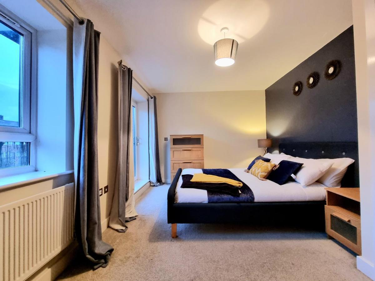 Luxury 2-Bedroom Service Apartment With Balcony Mánchester Exterior foto