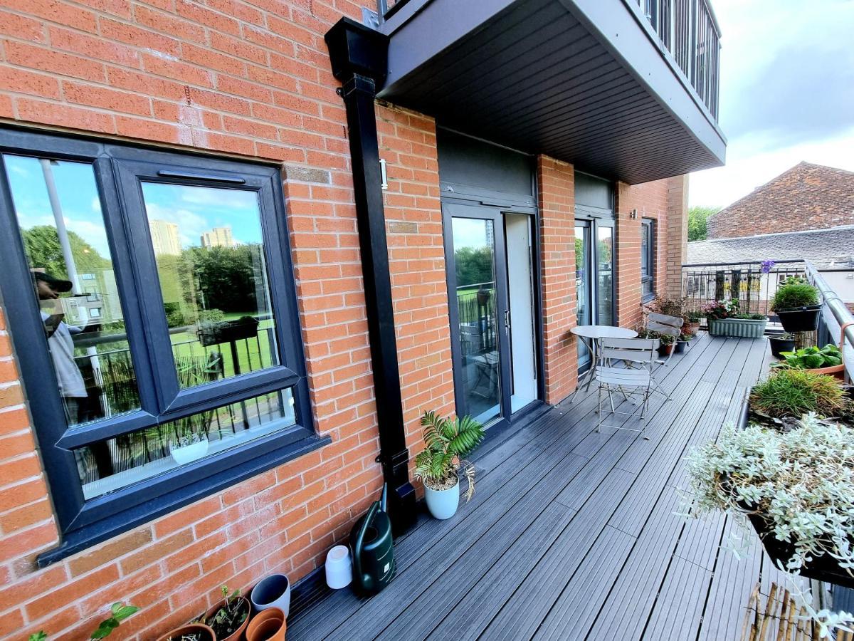 Luxury 2-Bedroom Service Apartment With Balcony Mánchester Exterior foto
